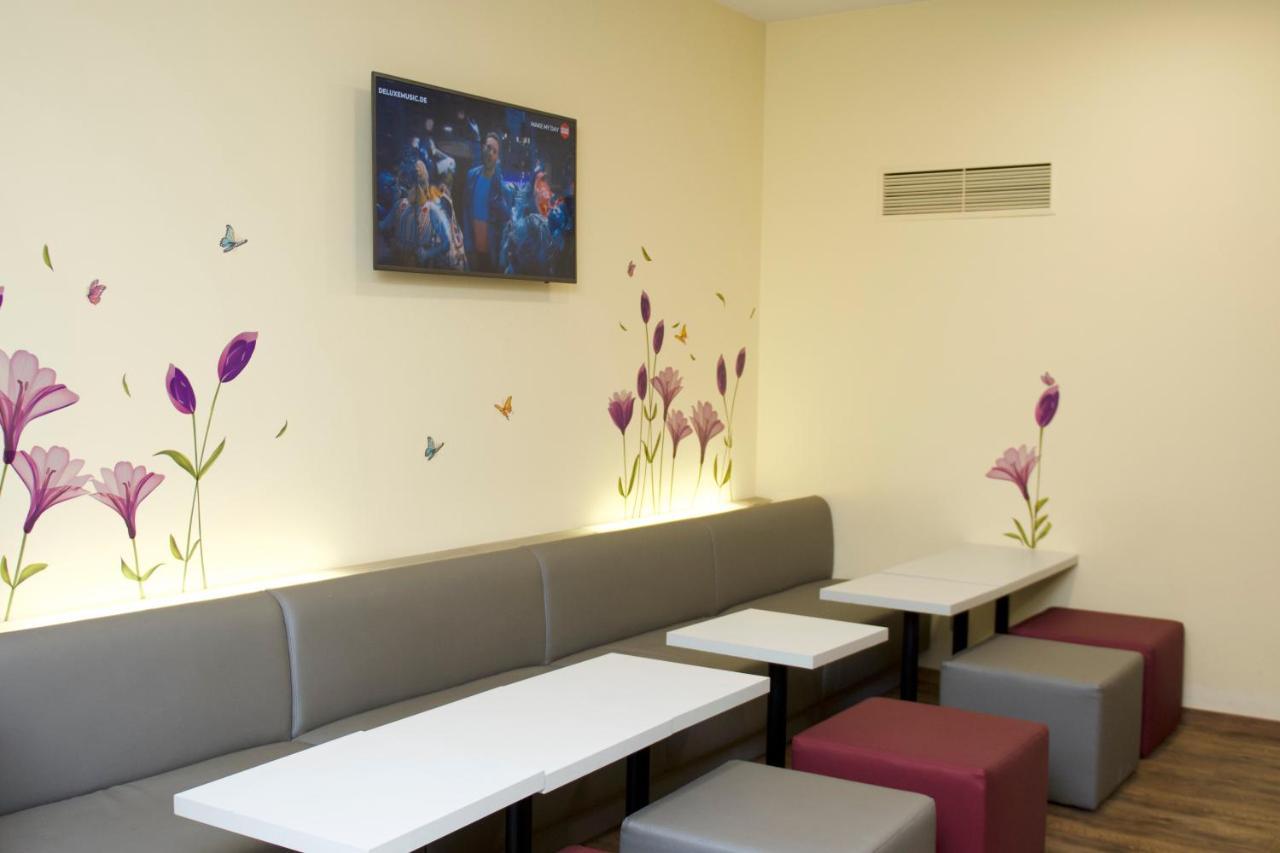 Colour Hotel Frankfurt am Main Bagian luar foto