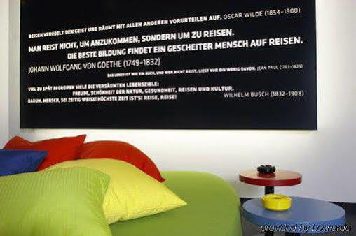 Colour Hotel Frankfurt am Main Ruang foto